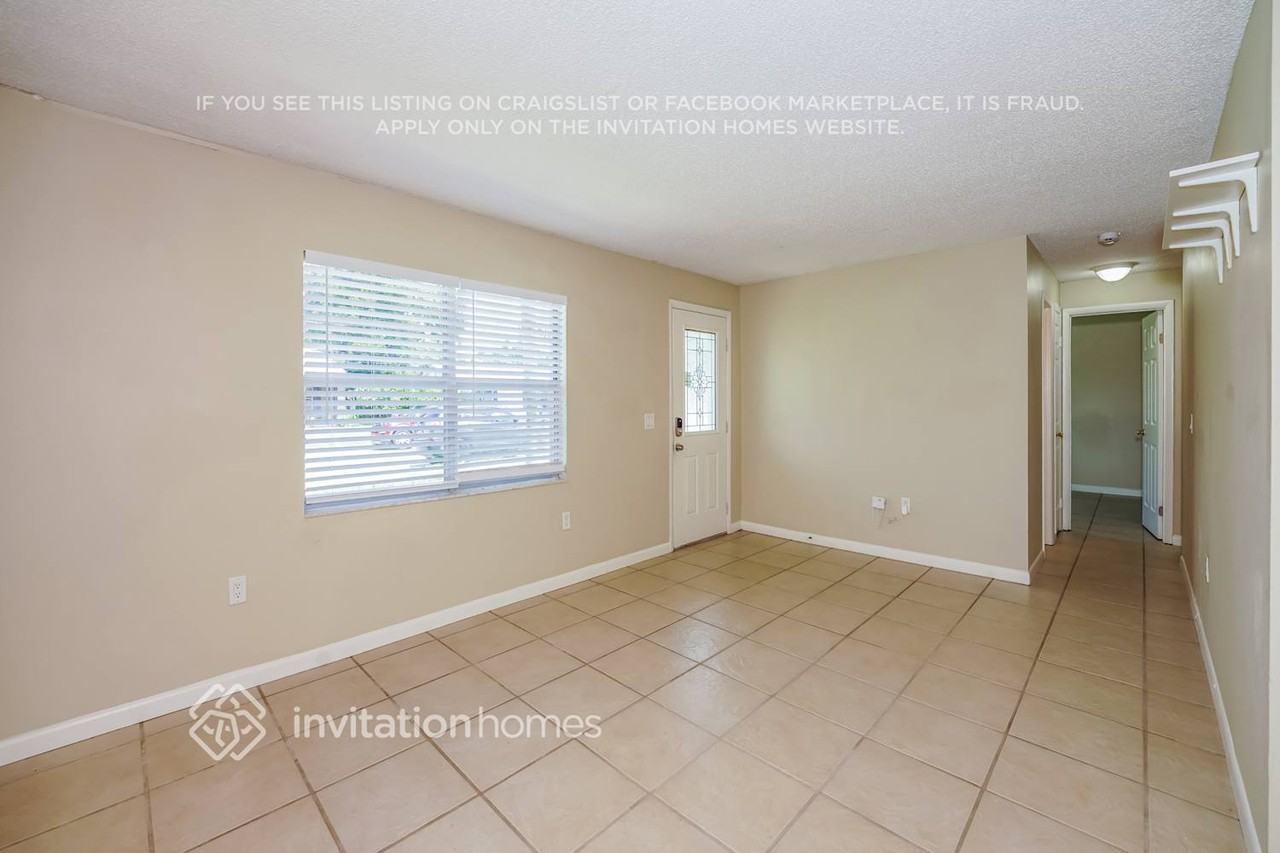 2318 Scotland Rd - Photo 3 of 17