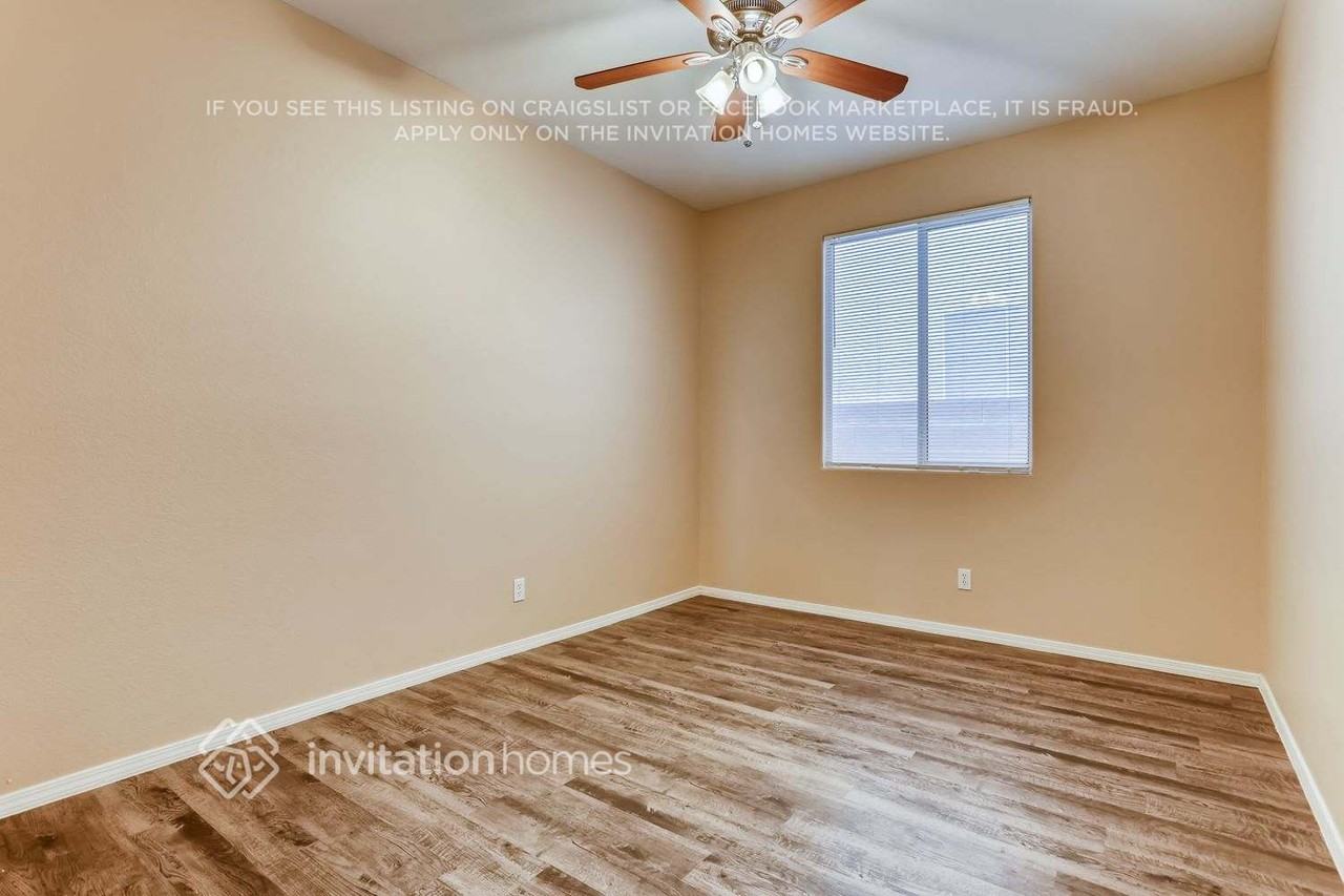 2352 Kenneth Ave - Photo 5 of 11