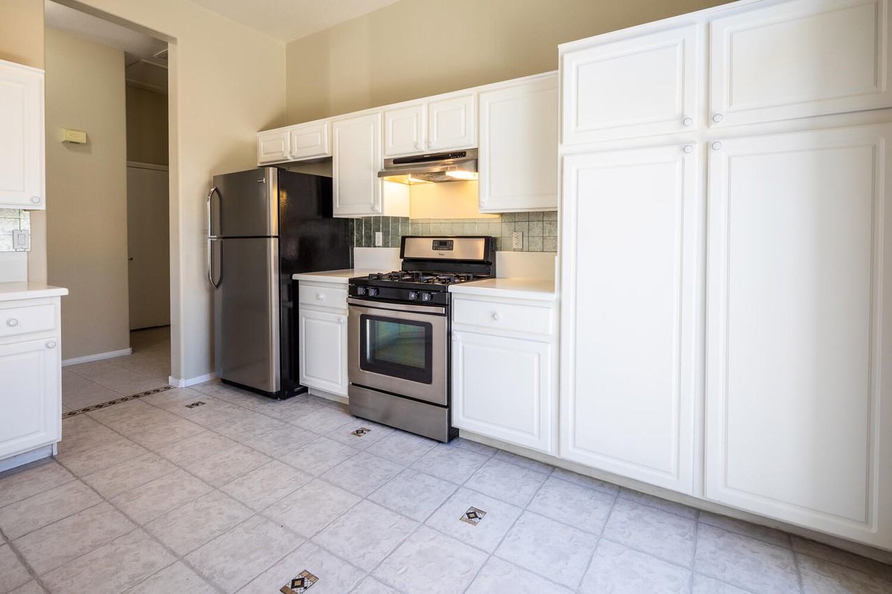 22 Alyson Pond Cir #NA - Photo 3 of 21