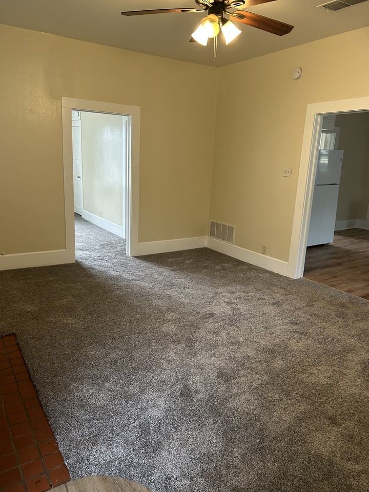 819 N Commerce St #NA - Photo 4 of 13