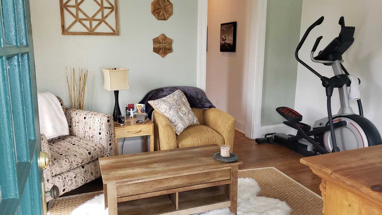 1701 N Delaware St #4 - Photo 4 of 36