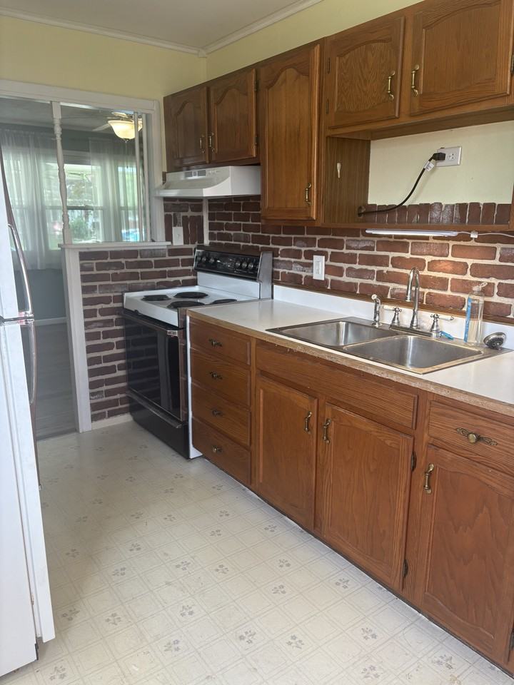 81 Elm St #NA - Photo 4 of 7