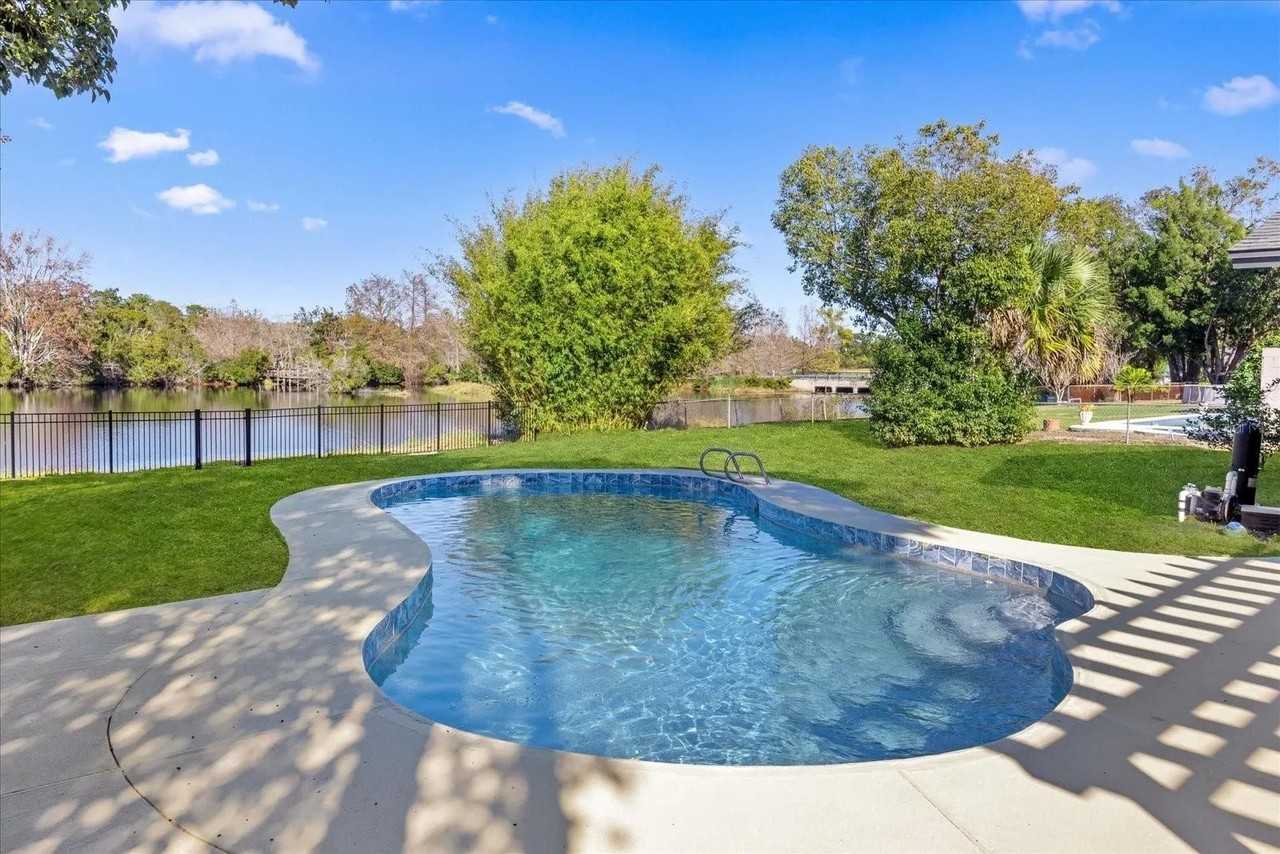 2631 Falmouth Rd #NA - Photo 2 of 20