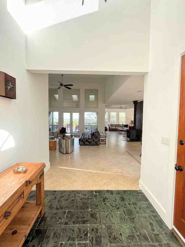 1015 Westland Ridge Rd #NA - Photo 5 of 37