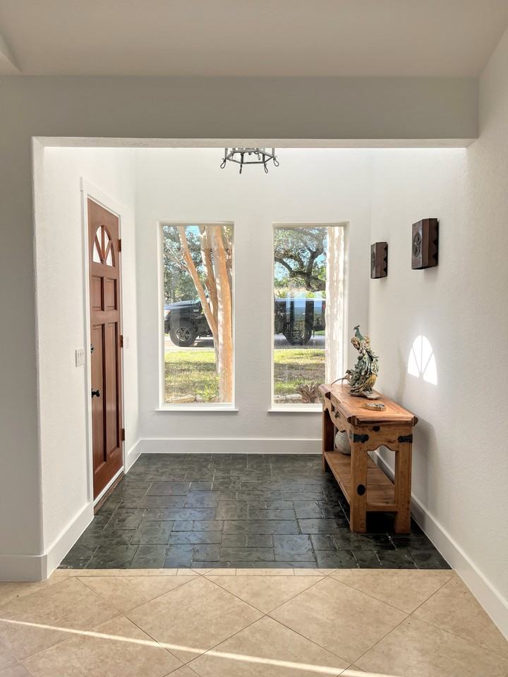 1015 Westland Ridge Rd #NA - Photo 4 of 37
