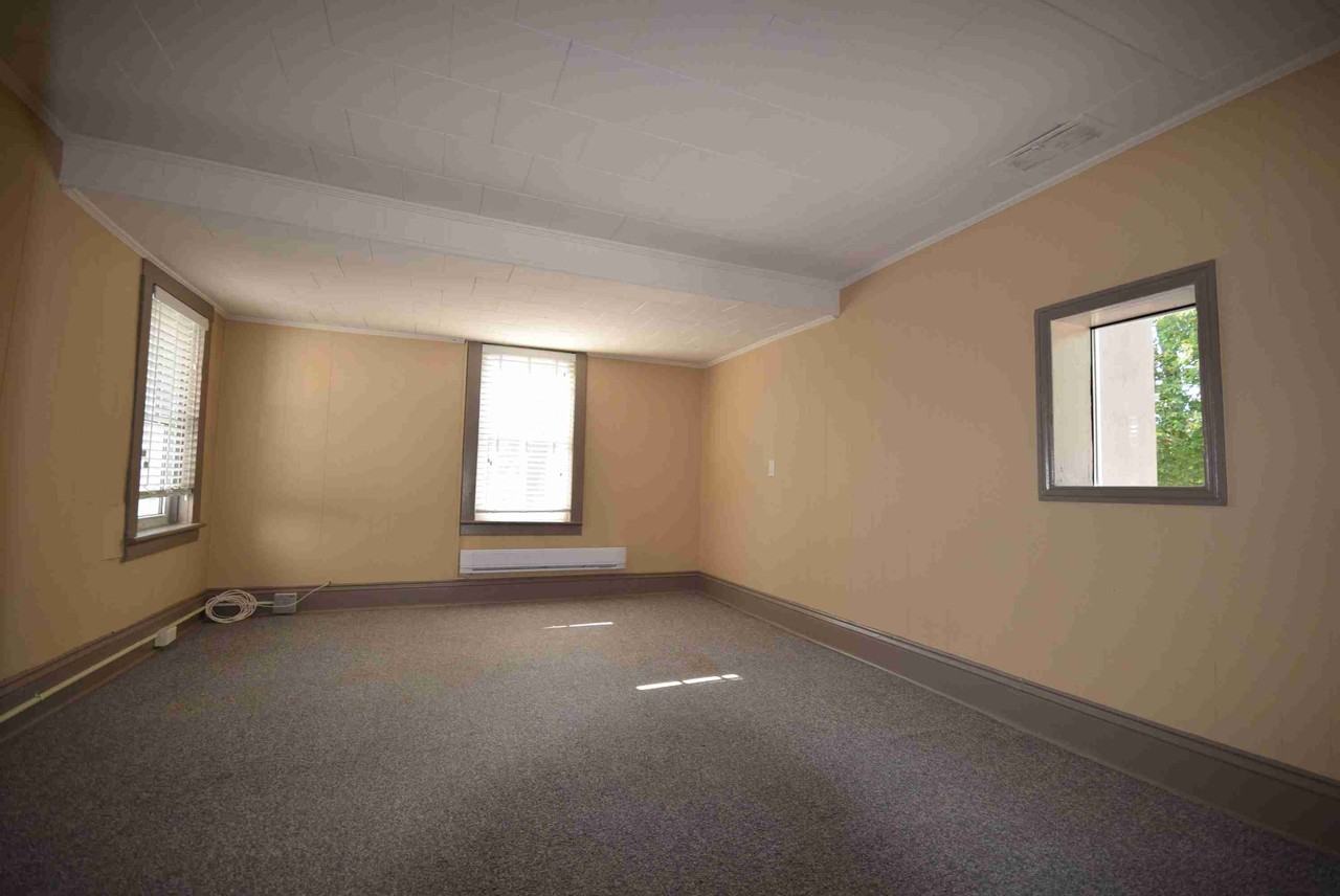 45 Westmount Drive South #2 - Photo 2 of 9