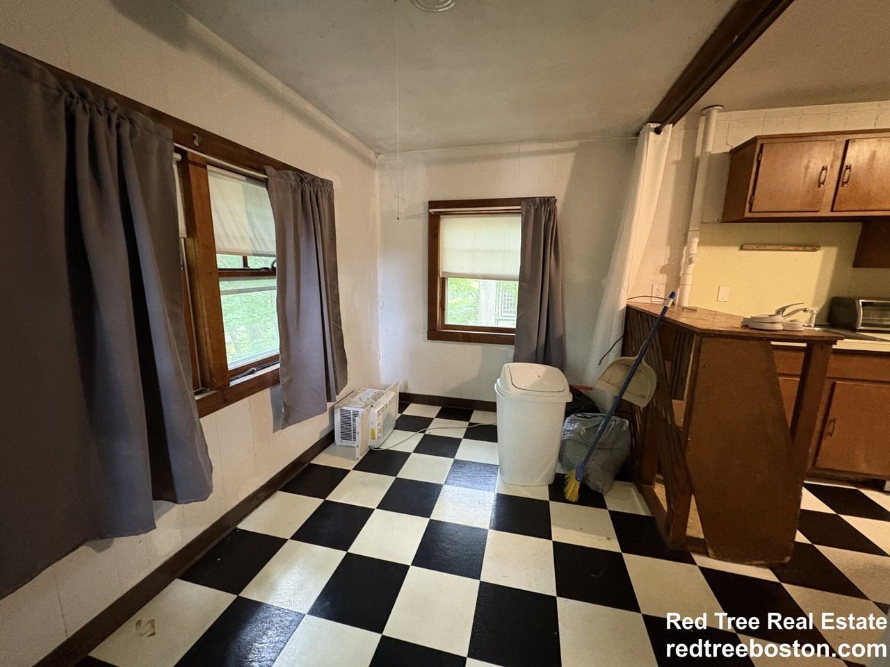 28 Woodward St #2 - Photo 3 of 20