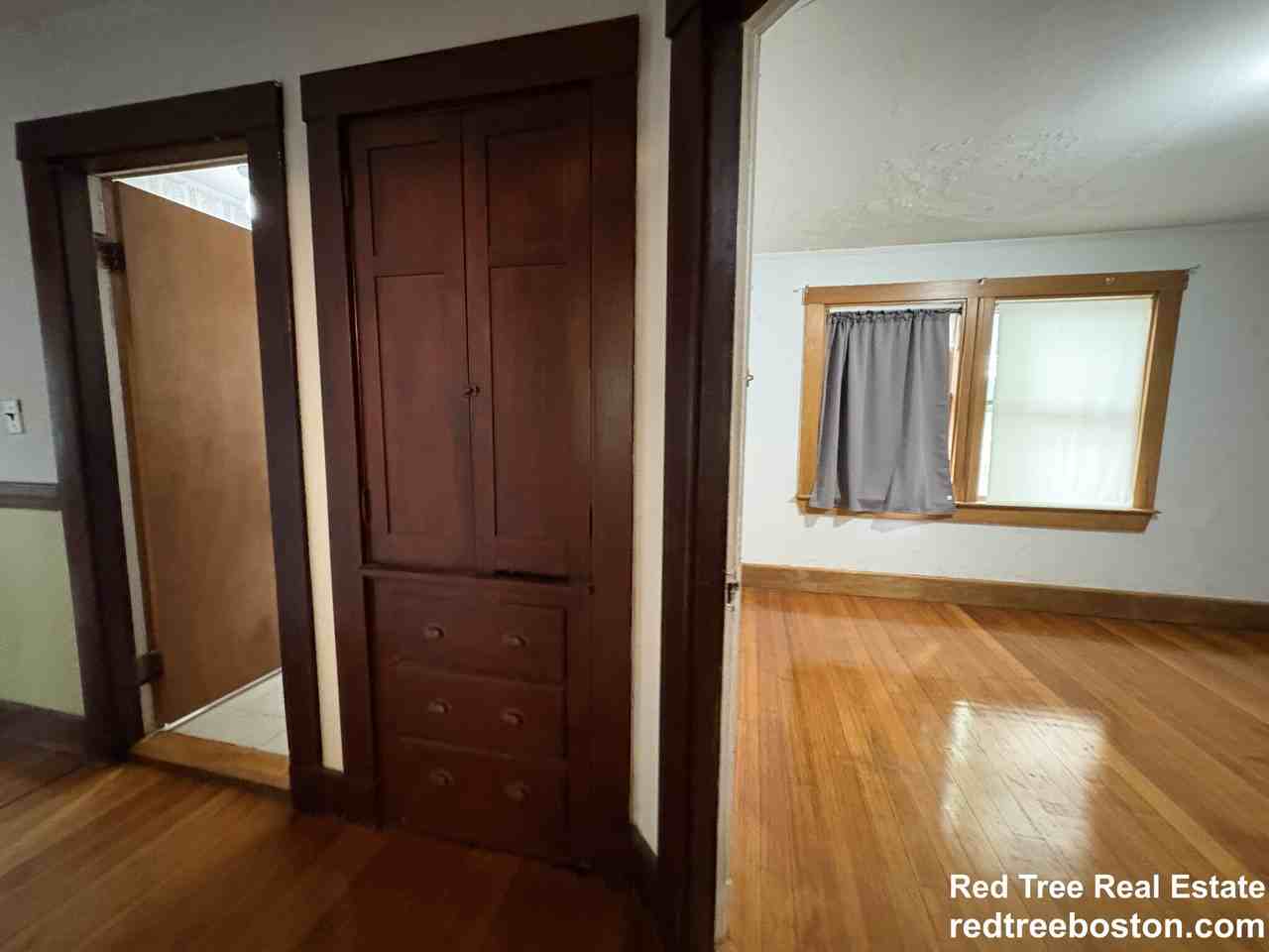 28 Woodward St #2 - Photo 4 of 20