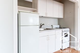 445 W Wellington Ave #03F - Photo 1 of 1