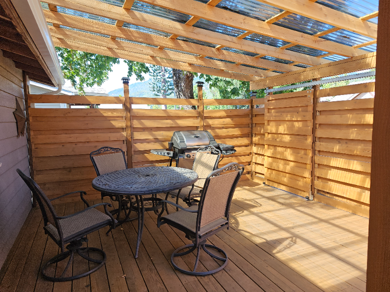 1213 Ne 6th St - Photo 3 of 17