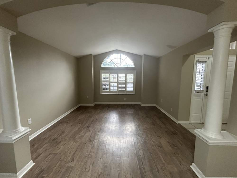 1600 Bondurant Way #4 - Photo 2 of 11