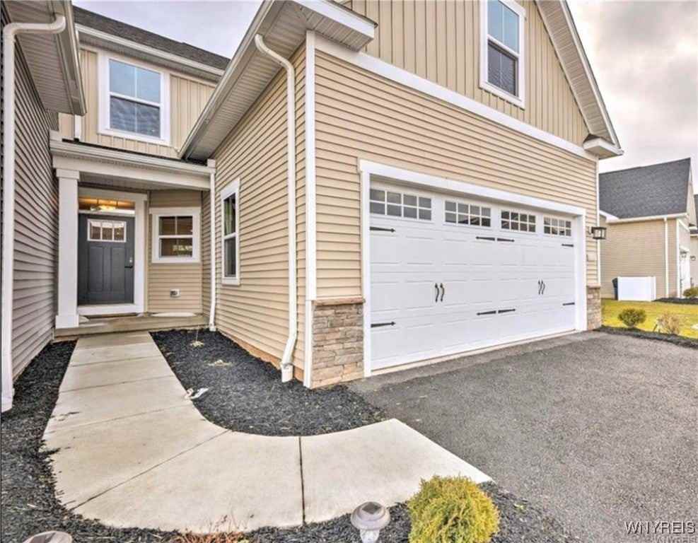 173 Sandstone Cir - Photo 2 of 20