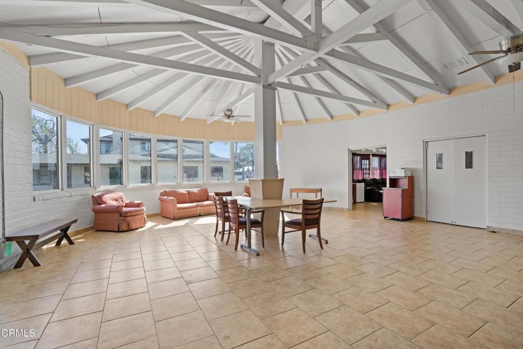 1324 N Broadway - Photo 2 of 16