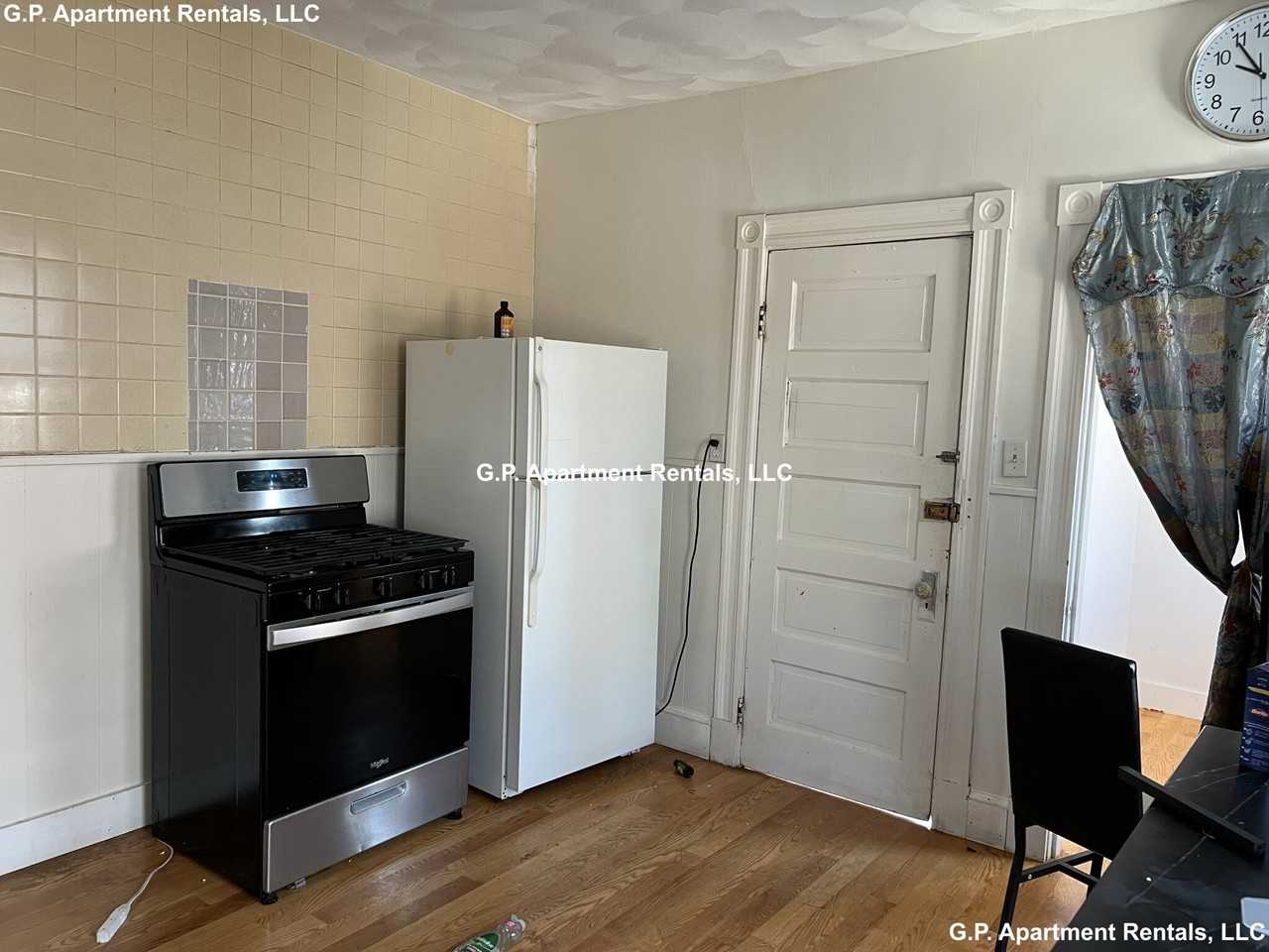 20 Wolcott St #3 - Photo 3 of 3