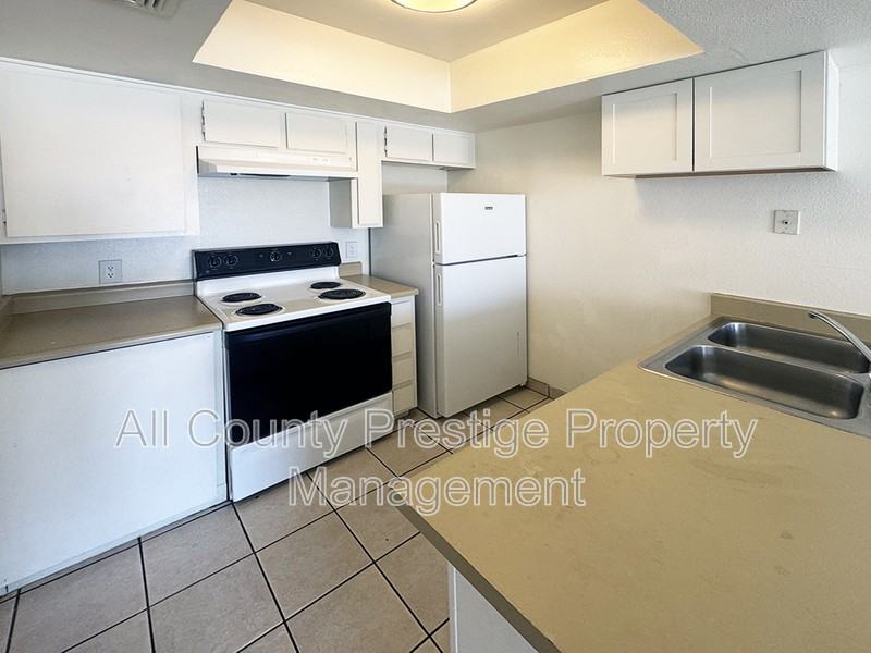 905 South Dorsey Lane #105 - Photo 7 of 22