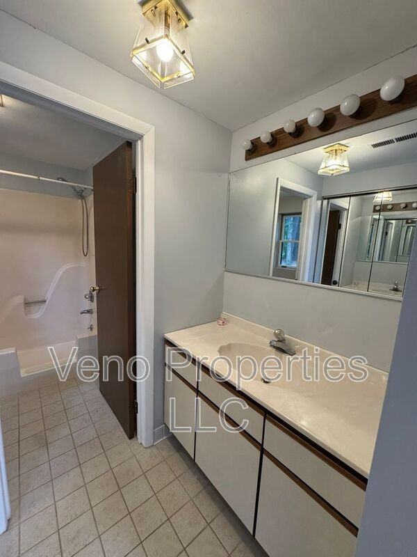 17 Sand Spurrey Rd - Photo 7 of 25