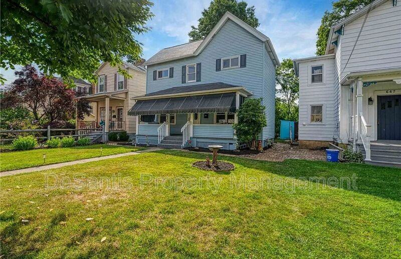 635 Canal St - Photo 2 of 20