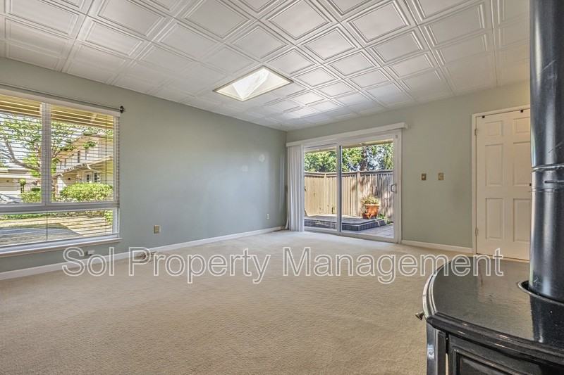 221 Palo Verde Ter - Photo 4 of 25