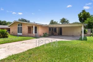 featured image of 914 E Carrol St