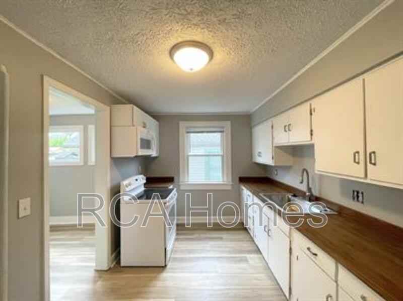 367 S Grand Ave - Photo 5 of 13