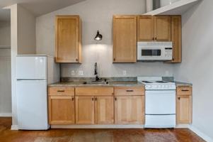 featured image of 901 Spruce St