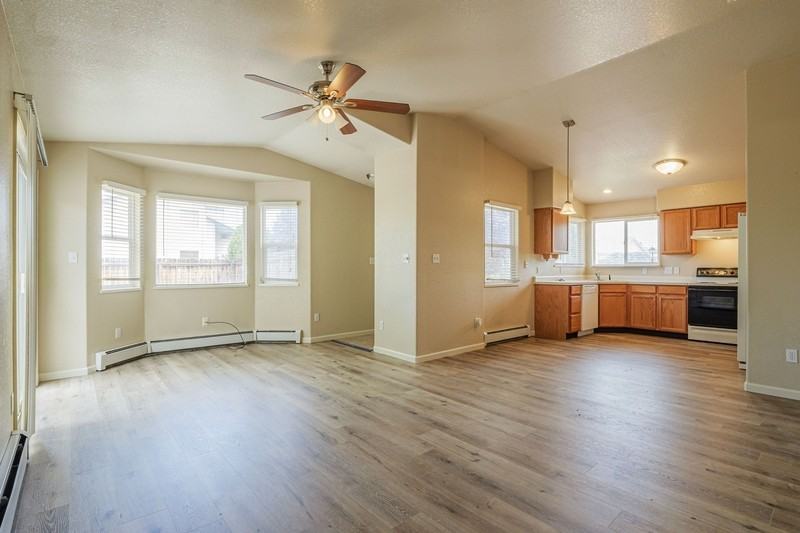 431 Countryside Ln - Photo 3 of 11