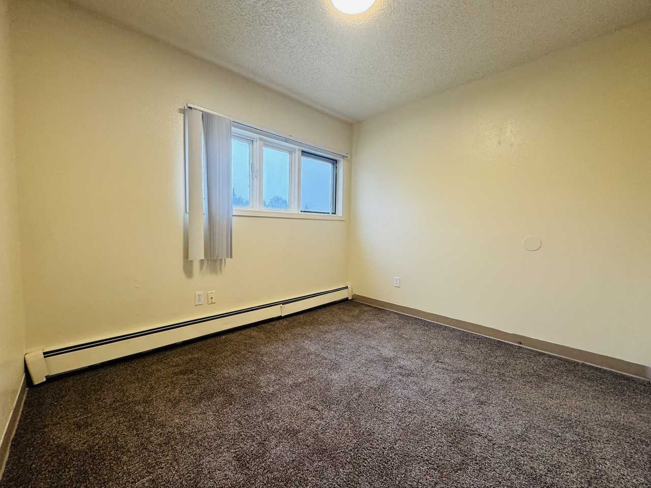 104 B St #20 - Photo 2 of 6