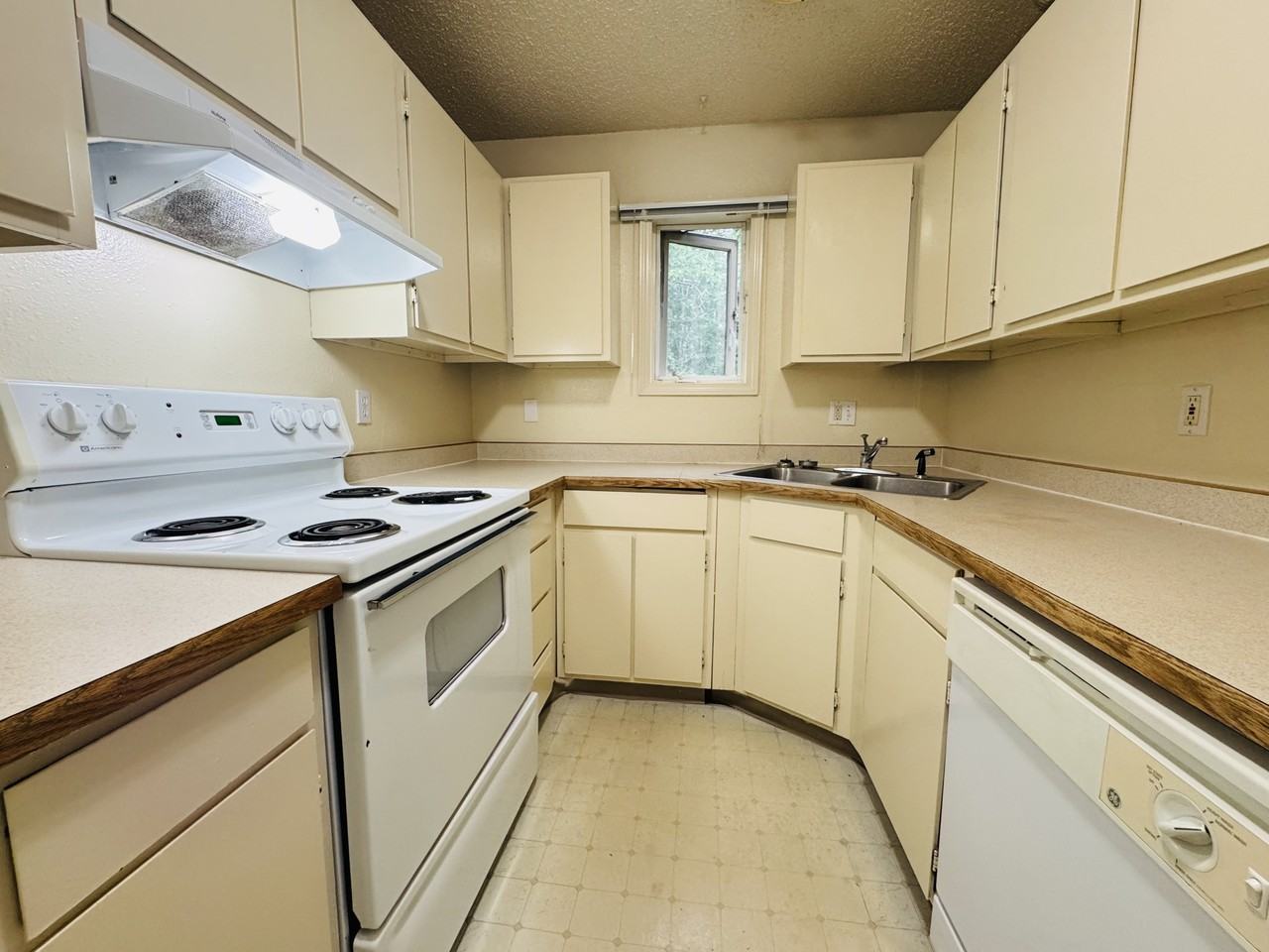 104 B St #20 - Photo 5 of 6
