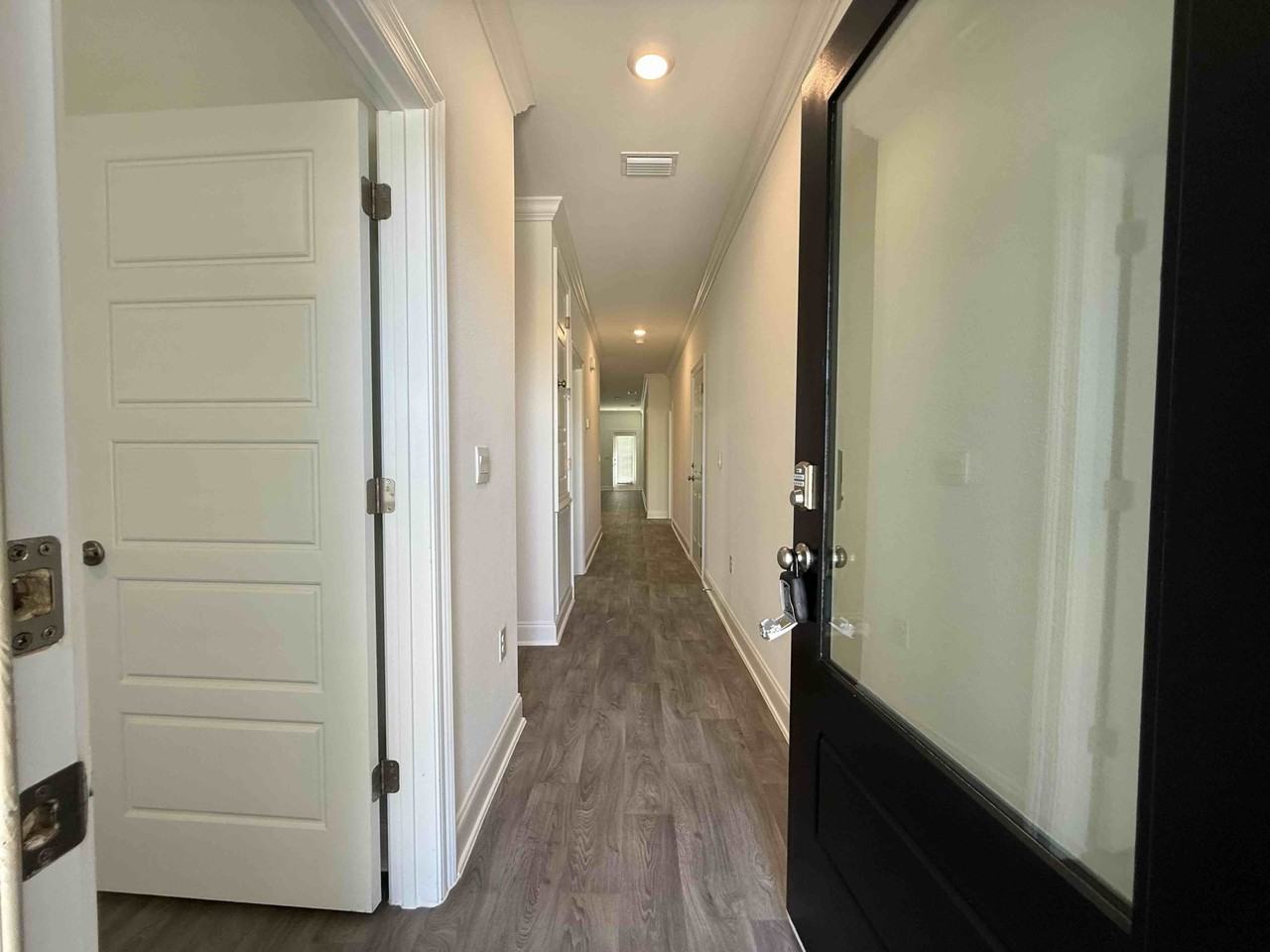 32682 River Rd N - Photo 2 of 16