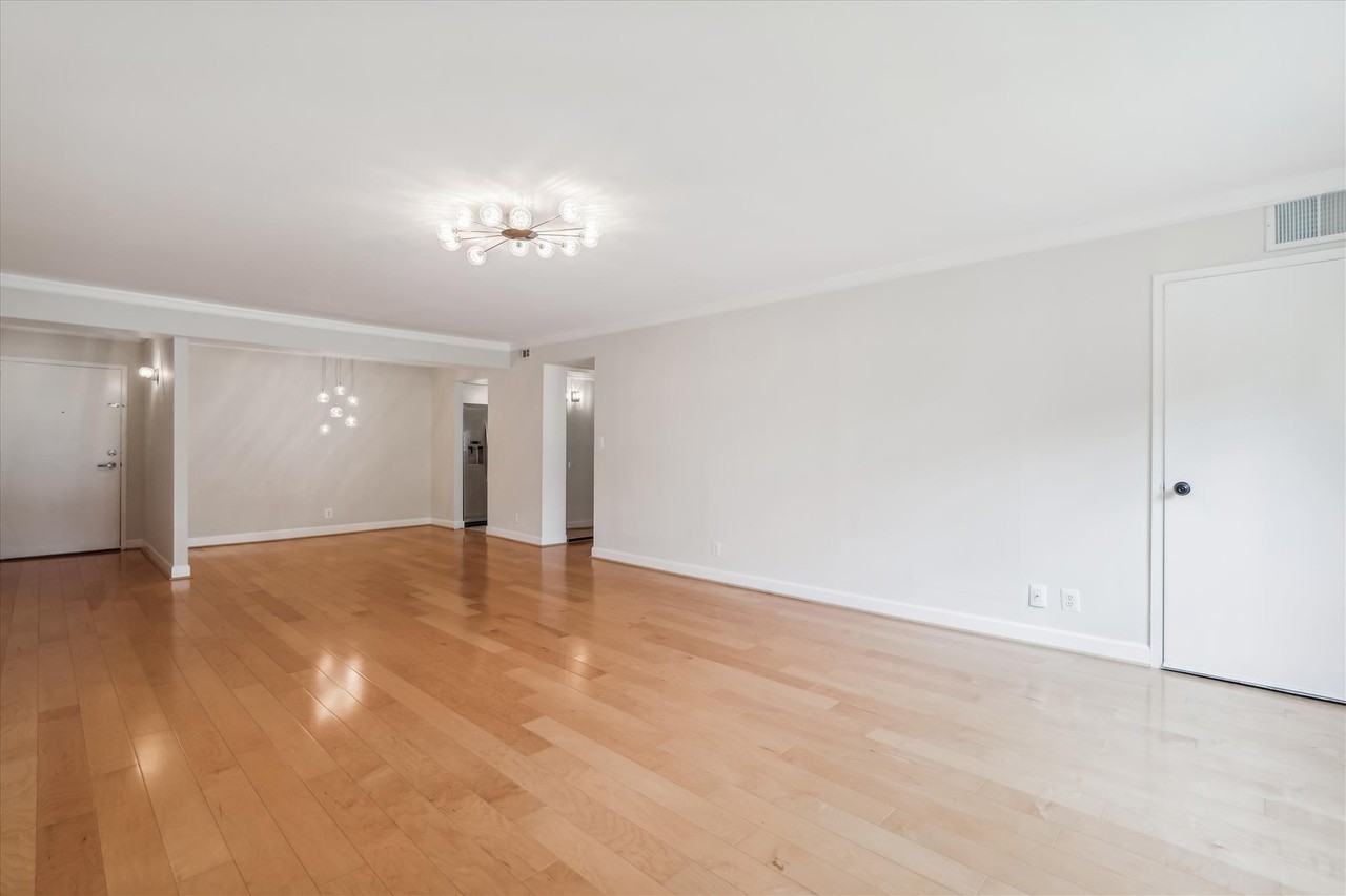 7621 Tremayne Pl #111 - Photo 4 of 34