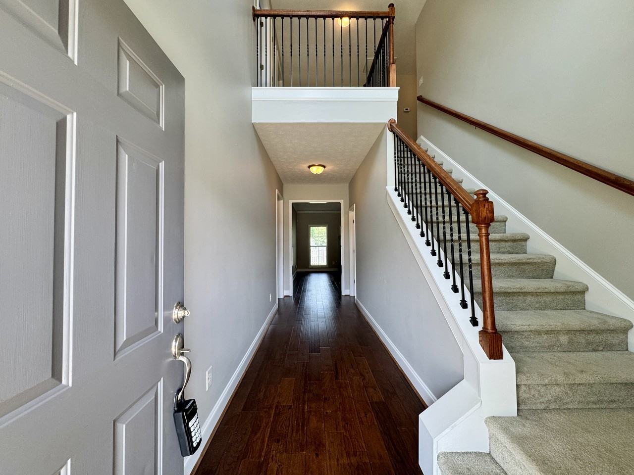 7209 Woodham Ct - Photo 3 of 34