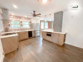 213 W Summit St - Photo 1 of 1