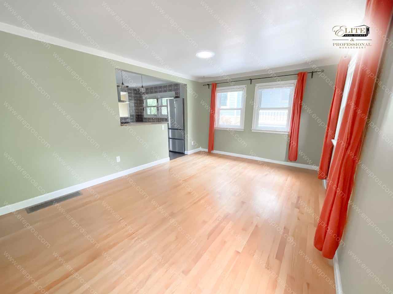 213 W Summit St - Photo 5 of 32