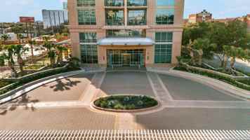 featured image of 4242 Broadway 1401