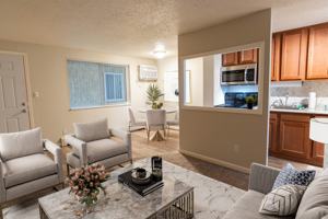 featured image of 300 Clayton St