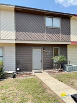 308 Woodrow St Ne #D - Photo 1 of 1