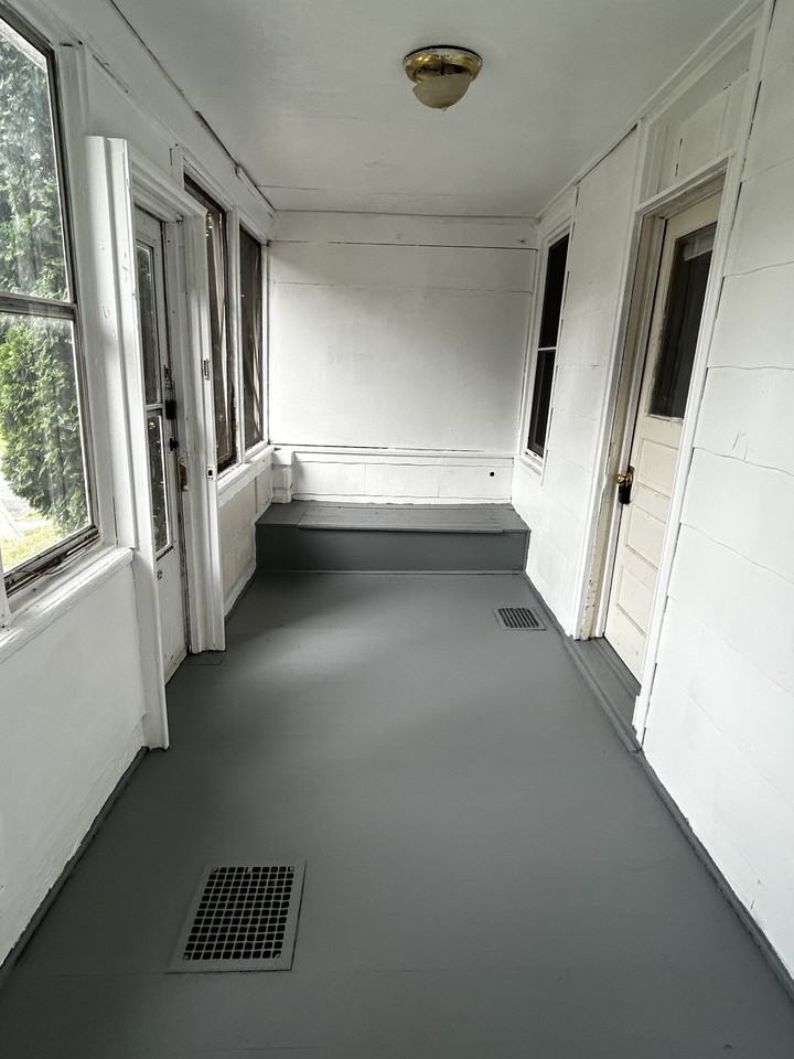 1014 West Groveland Avenue - Photo 2 of 11