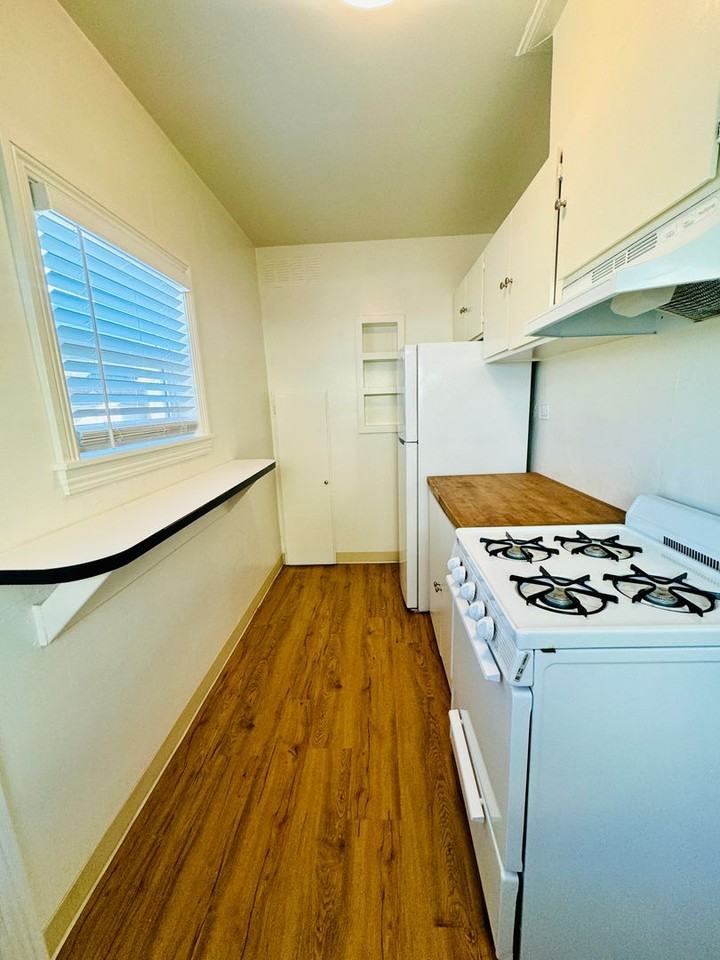 4512 1/2 Idaho St - Photo 6 of 14