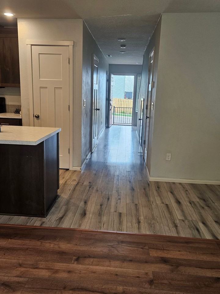 1411 19th Ave - Photo 3 of 13