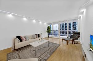featured image of 1717 North Bayshore Drive