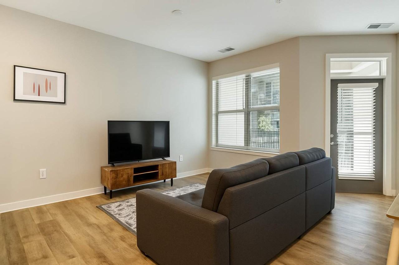 501N N New Jersey St #1378236P - Photo 2 of 21