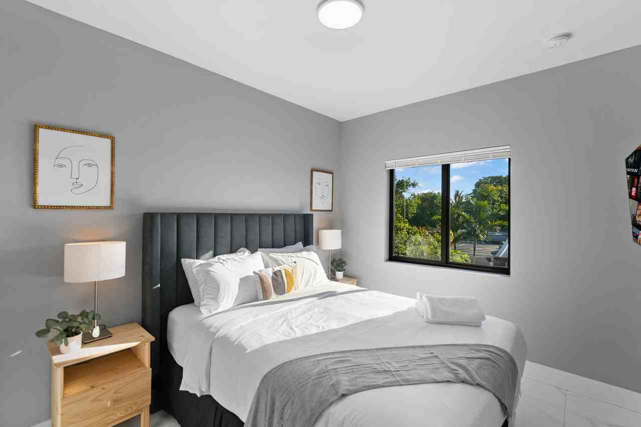 1784 Northwest 31st Street - Photo 4 of 62