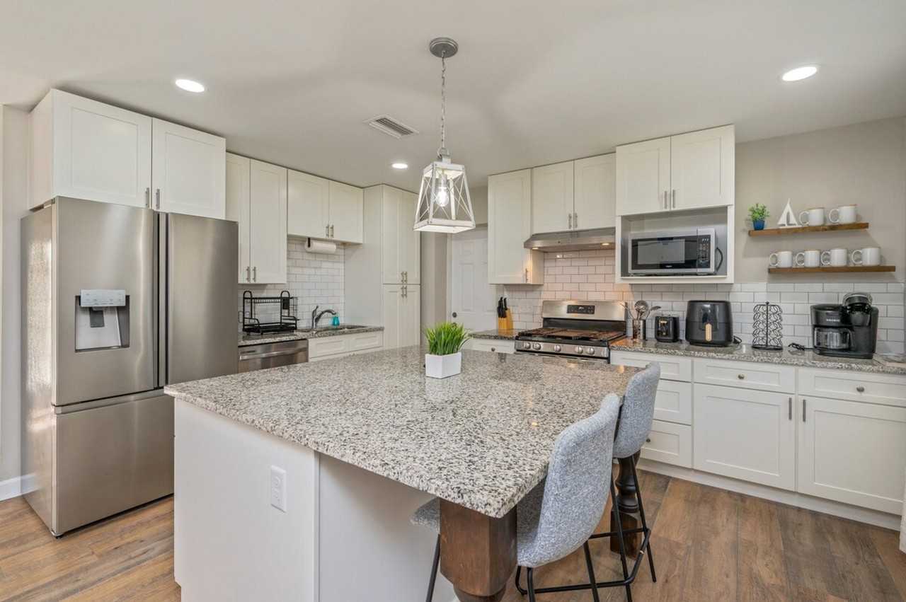 130 N Lorraine Dr #1244296P - Photo 7 of 26