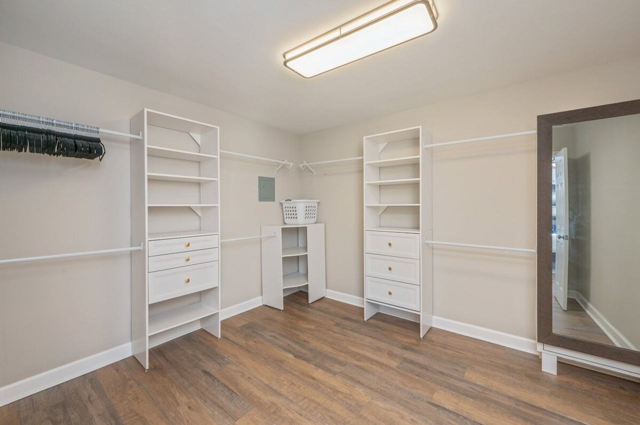 151 N Lorraine Dr #1244360P - Photo 6 of 26