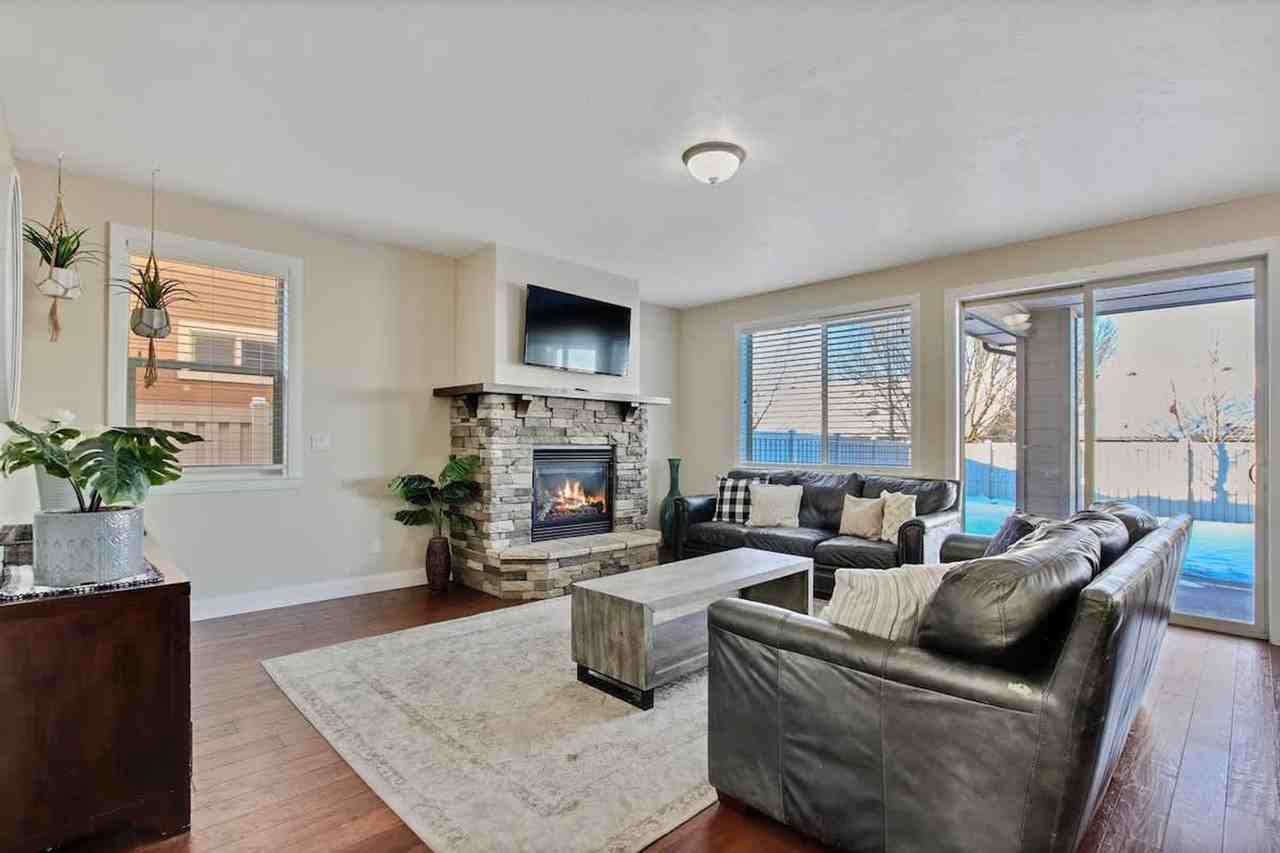 4631 N Adale Ave #1250630P - Photo 2 of 50