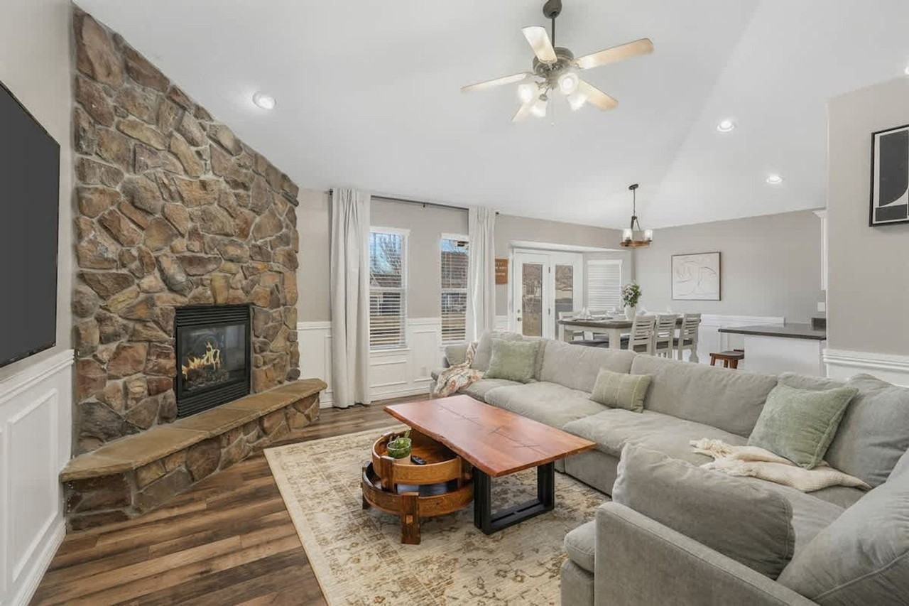 956 S 1525 W #1250670P - Photo 3 of 27