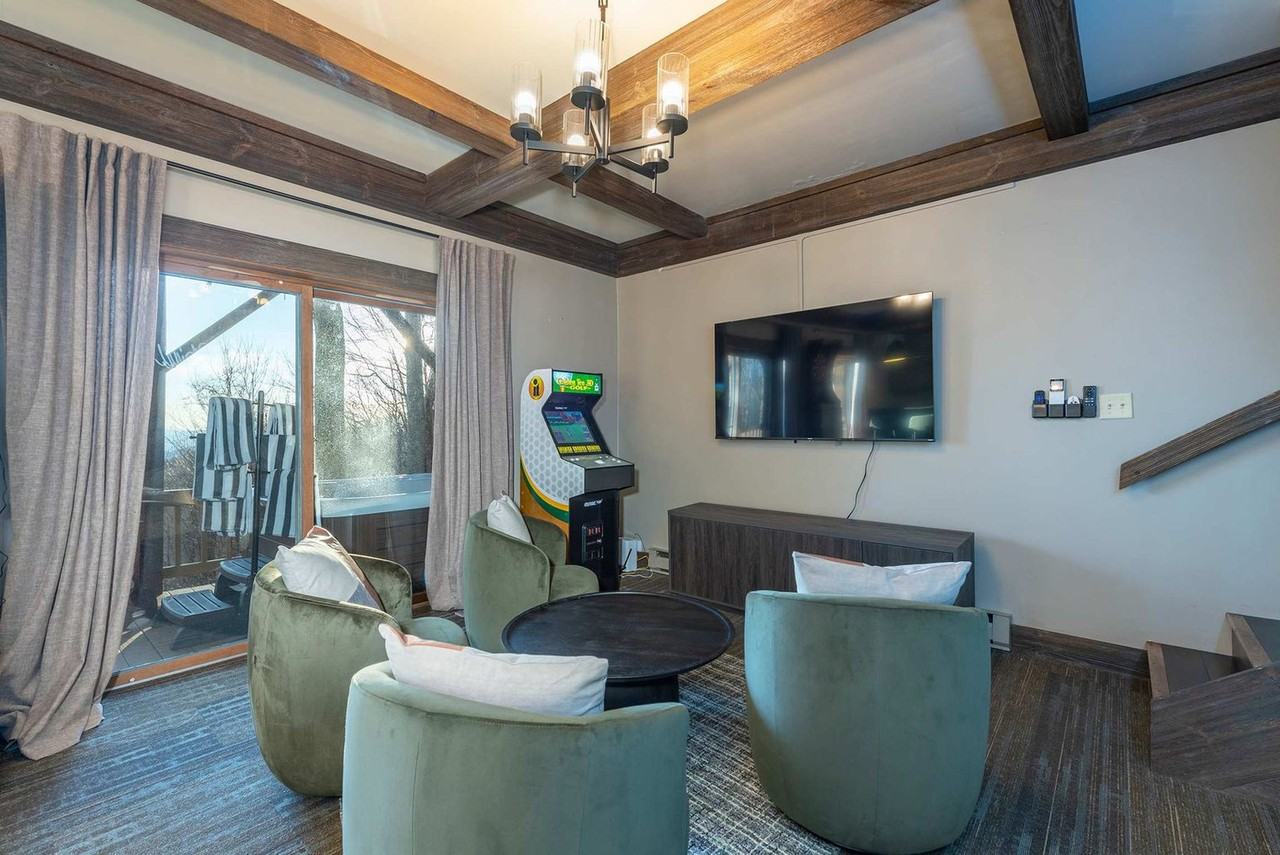 637 Granny Lewis Ln #1250945P - Photo 5 of 50