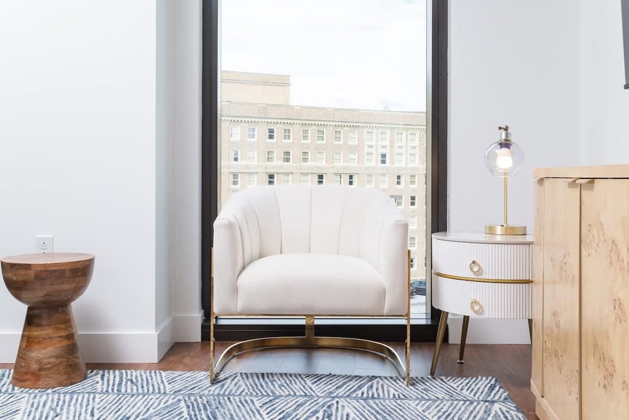 212 Stuart Street - Photo 7 of 83