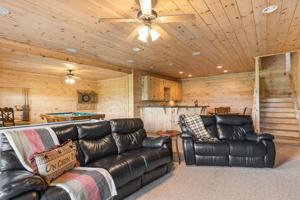 featured image of 121 Pontoosuc Dr