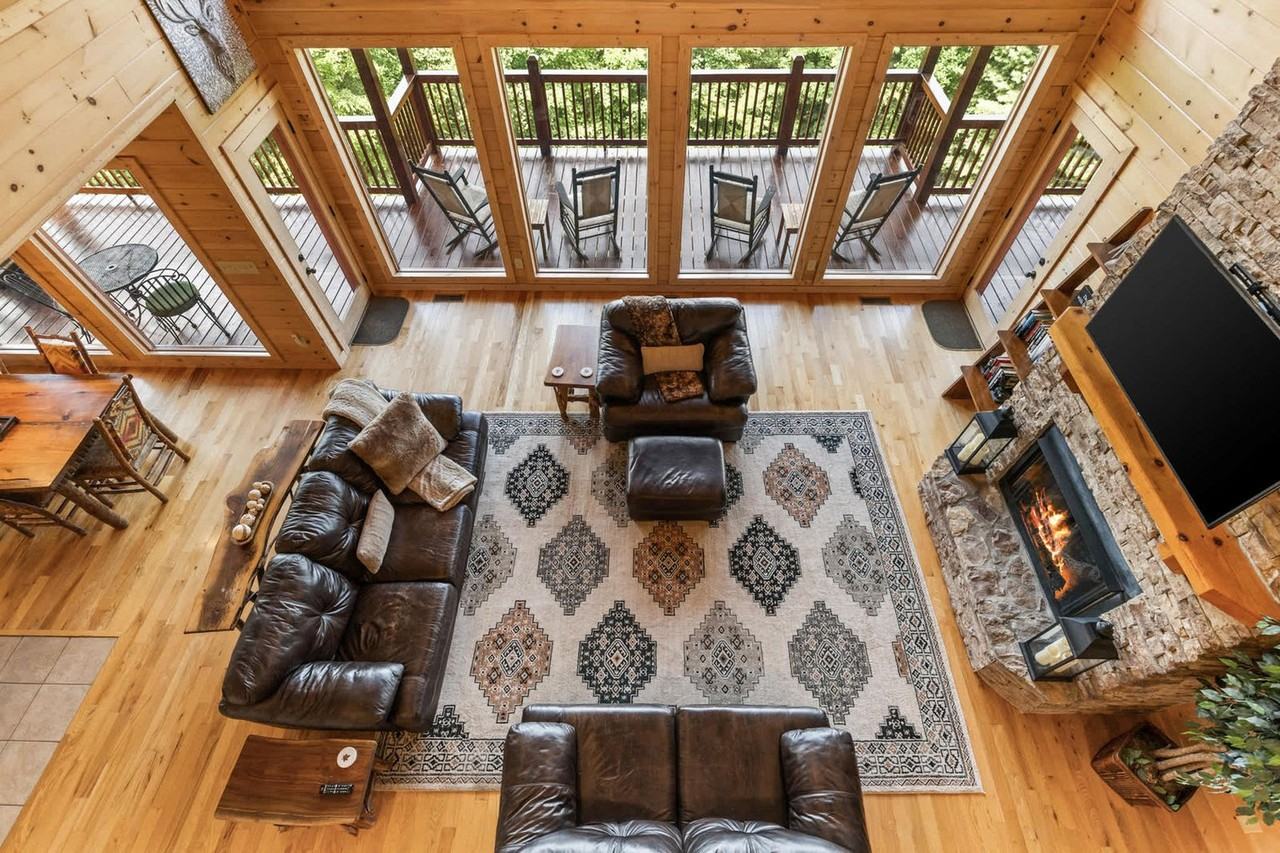 121 Pontoosuc Dr #1252437P - Photo 2 of 50